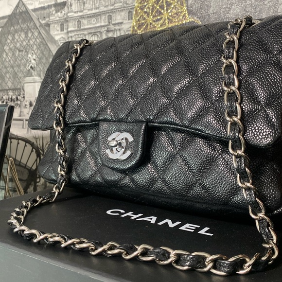Chanel Caviar Quilted Medium Double Flap Black 💃🏻 - Picture 3 of 12